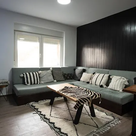 Edelweiss House - Parking Y Wifi Gratis Apartman